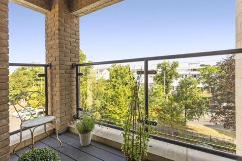 Flat 11 282882 - ...