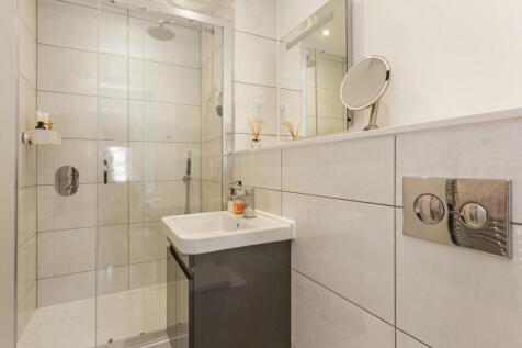 Flat 11 282882 - ...
