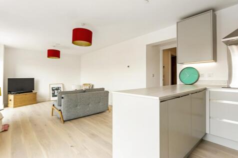 Flat 11 282882 - (5)