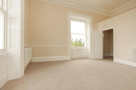 Apt 4 Thirlstaine...