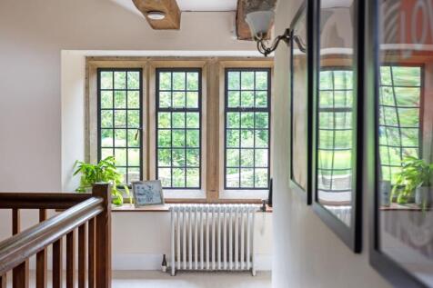 Baunton Mill Hous...