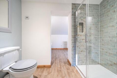 1370646-15-68fa3e...