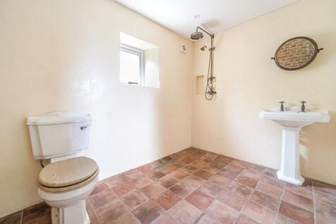 1370646-11-68fa3d...