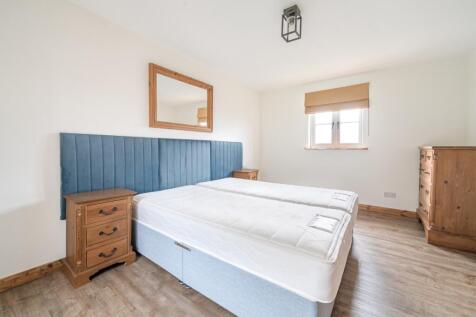 1370646-16-68fa3e...