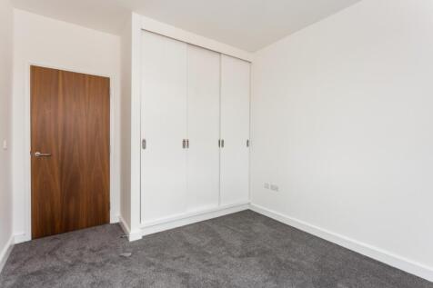 110 Henrietta Str...