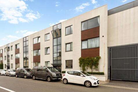 110 Henrietta Str...