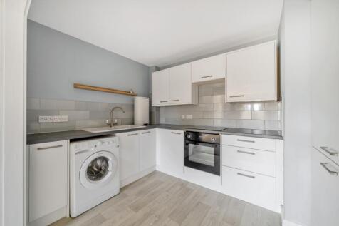 1385001-15-6925b9...