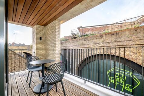 balcony 2