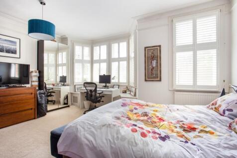 24 Hadley Gardens...