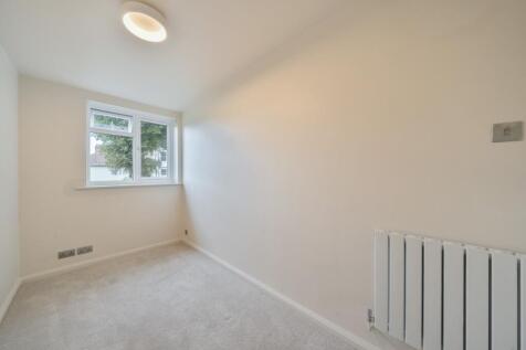 1333129-9-688a6ac...
