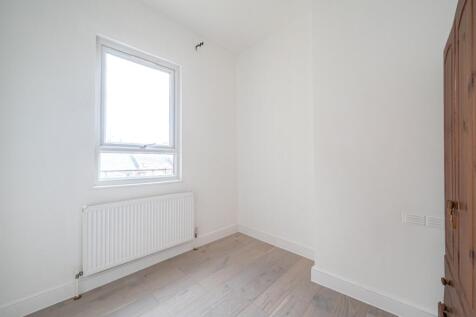 1353980-5-68e7d21...