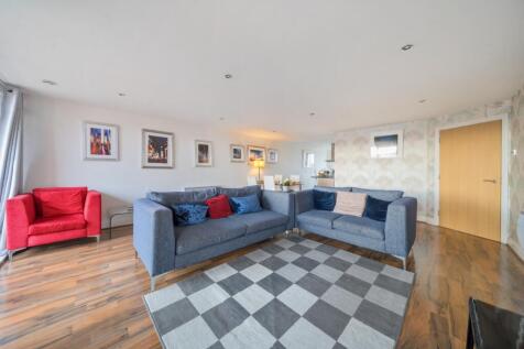 1375084-12-690c7c...