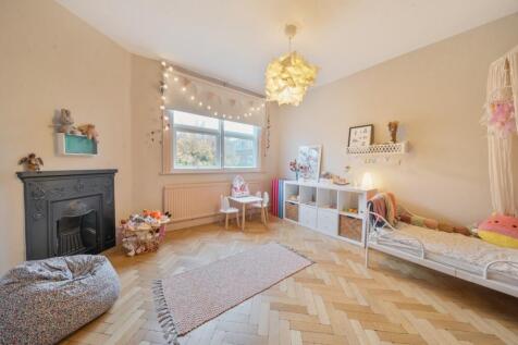 1377084-25-690dcb...