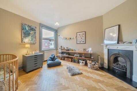 1377084-29-690dcc...