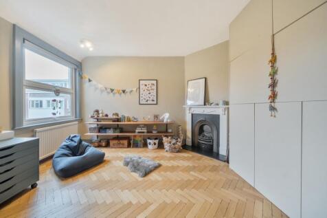 1377084-27-690dcb...