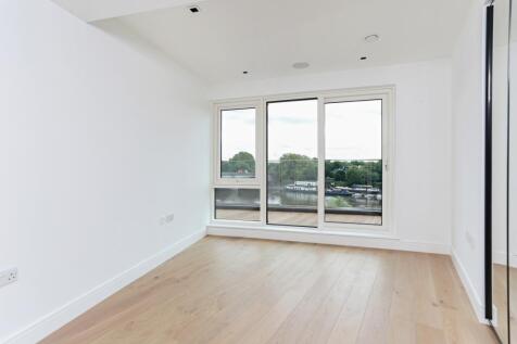 Quayside-House-00...