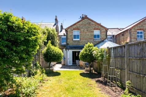 37 Queens Road 28...
