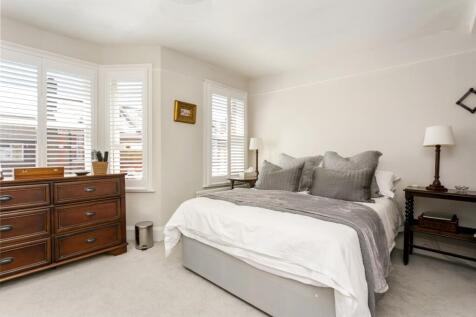 37 Queens Road 28...