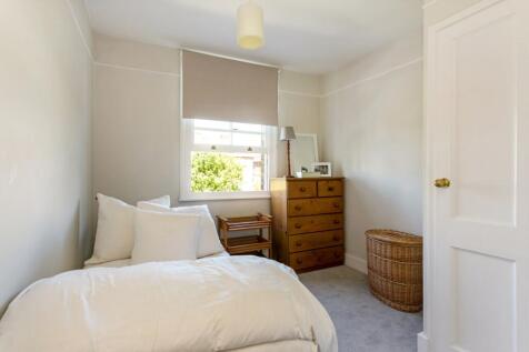 37 Queens Road 28...