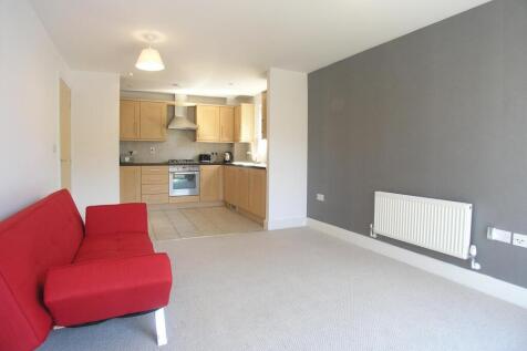Living/Kitchen 2