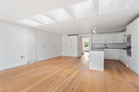 68366 36 Queens A...