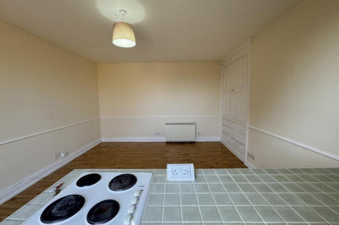 Living &amp; Kitchen Area