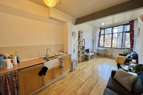 Living &amp; Kitchen Area
