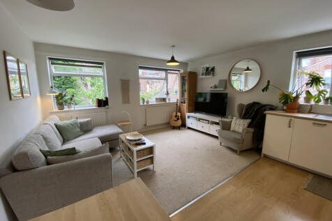 Living &amp; Kitchen Area