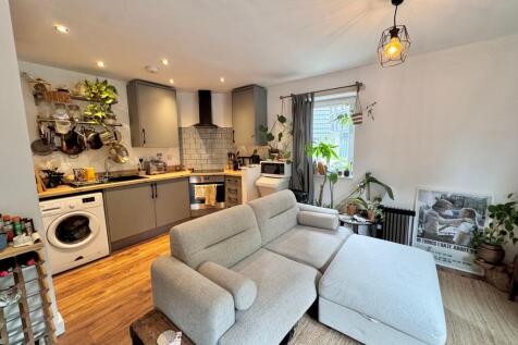 Living Room &amp; Kitchen