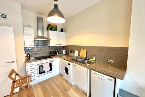 Living Room &amp; Kitchen Area