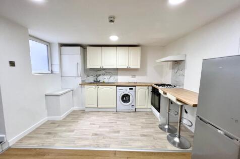 Living Room &amp; Kitchen