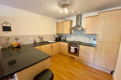 Living &amp; Kitchen Room