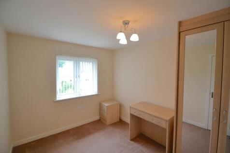 Bedroom (front)