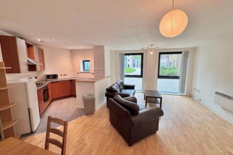 Living Room &amp; Kitchen