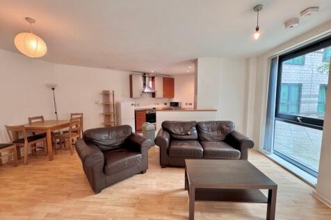 Living Room &amp; Kitchen