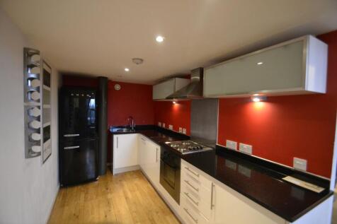 Living Area &amp; Kitchen