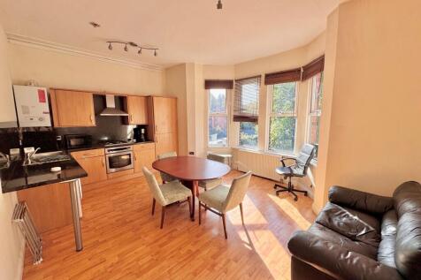 Living Room &amp; Kitchen Area