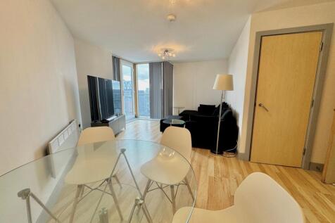 Living Room &amp; Kitchen