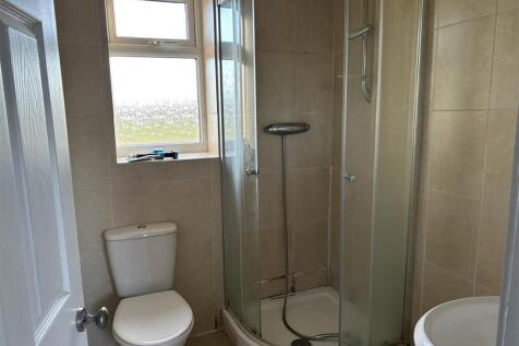 Bathroom.jpeg