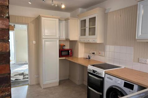 kitchen 1.jpg