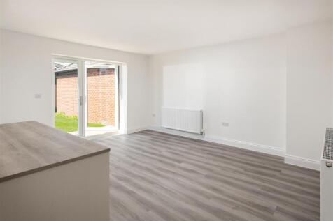 002 Newett_ParsonsGreen_Plot8.jpg