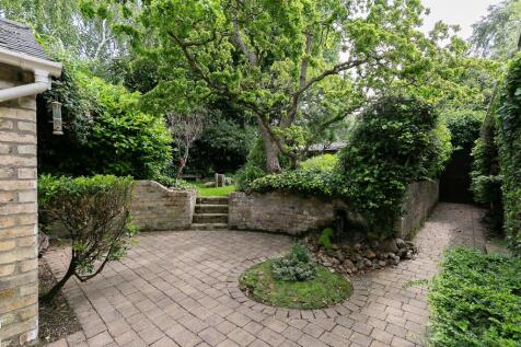 010 - M-Ne-Maela Cottage.jpg