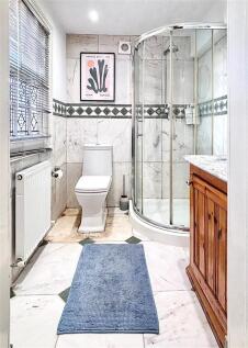 13_shower_room_01.jpg
