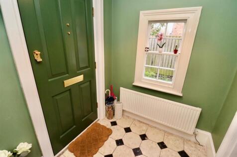 08_hallway_01.jpg