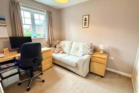 26 Welton Spare rm.jpg