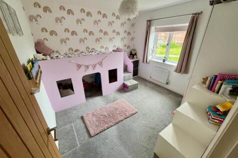 lloyd girls bed.jpg