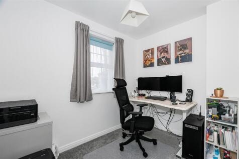 1 Trent Walk - 11.jpg