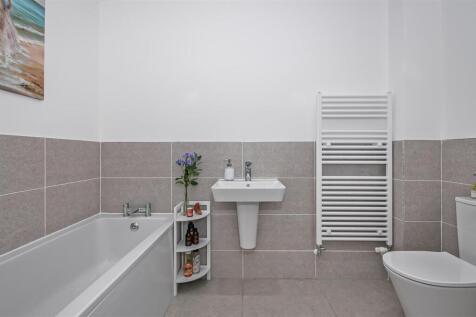 21 Harrison Croft-22.jpg