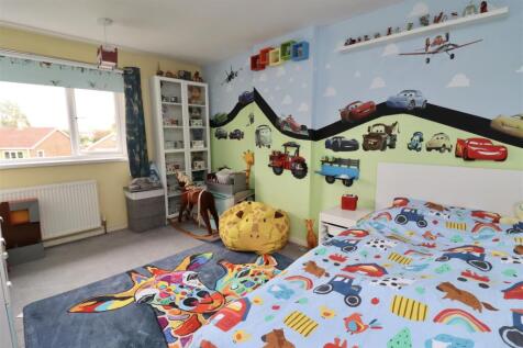 BEDROOM TWO