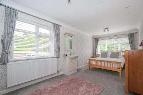 Heathfield -16.jpg